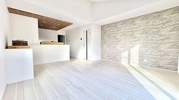 すべての部屋がワンフロアにあり、家族の気配を感じやすく、自然とコミュニケーションが増える間取り