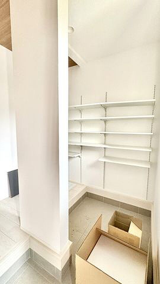 大容量シューズクローク