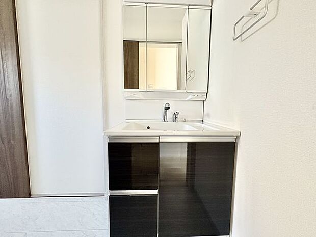 洗面台 3面鏡です