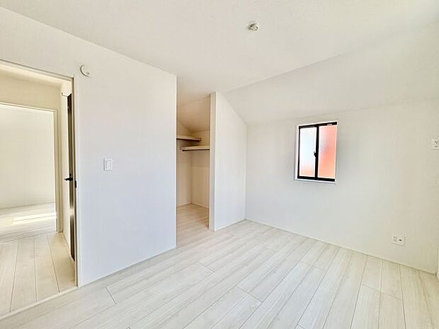 2階洋室6帖+ウォークインクローゼット