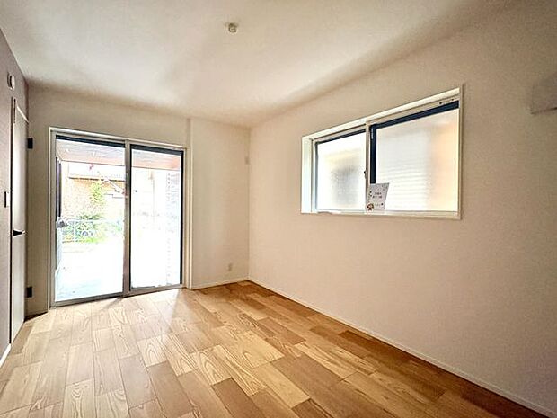 1F:洋室7.1帖 落ち着ける空間です