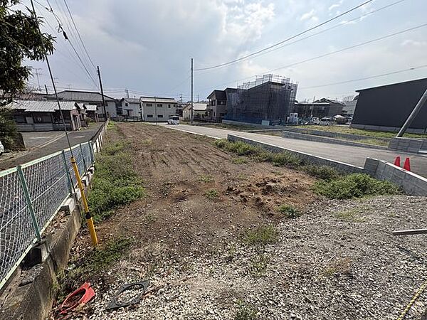 現地土地写真　建築条件無し売地