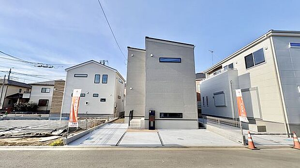 3号棟/外観 グレージュの外壁が上品なシンプルモダンデザイン