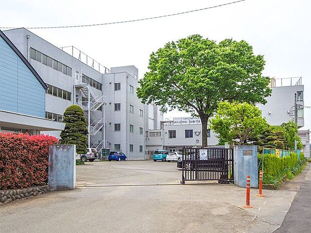日高市立高麗川中学校 徒歩3分。 170m