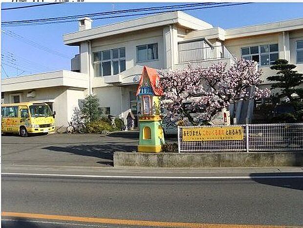 金剛幼稚園まで約989m