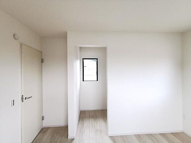 2F　洋室5.2帖収納