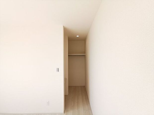 洋室9.0帖 ストレージルーム