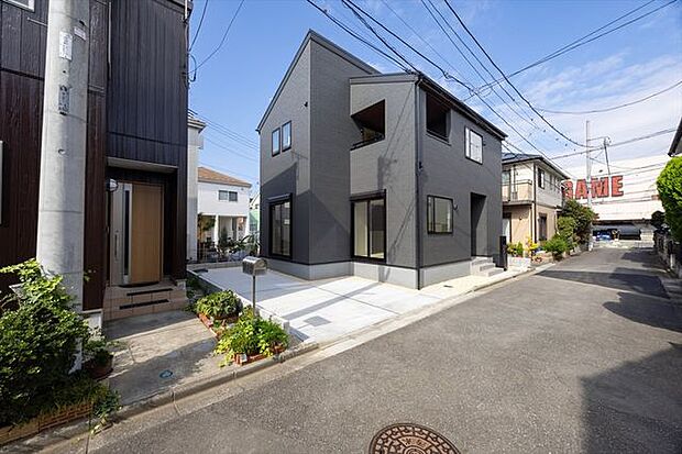 前面道路から撮影