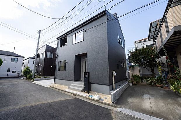 前面道路から撮影