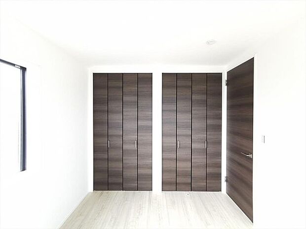 3階 洋室6帖収納