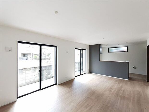 解放感と採光にこだわった18.8帖のLDK