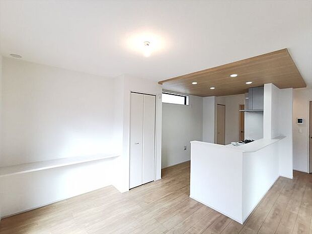 リビング　LDK21帖