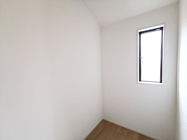 サービスルーム　1.7帖