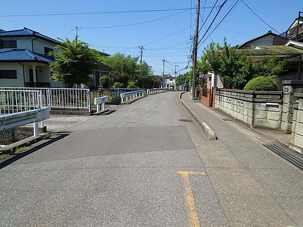 前面道路は幅員約7mで見通しも良さそうですね。