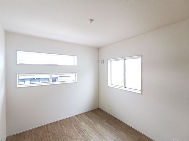 北東洋室　5.25帖