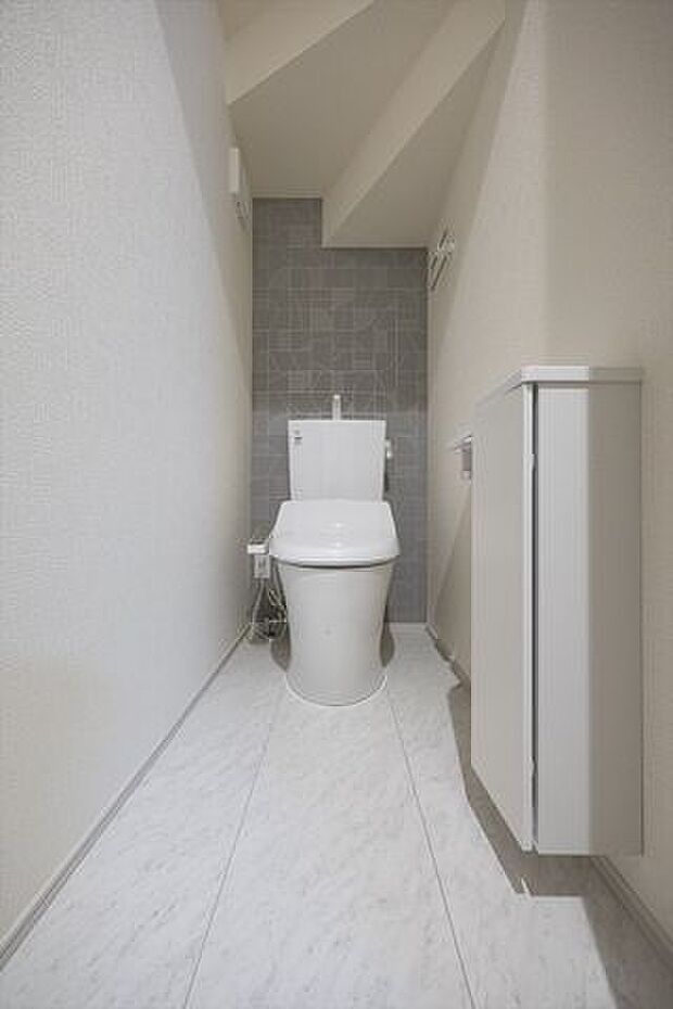 トイレ/温水洗浄暖房便座