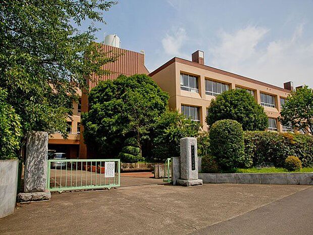 狭山市立狭山台中学校 徒歩6分。 480m