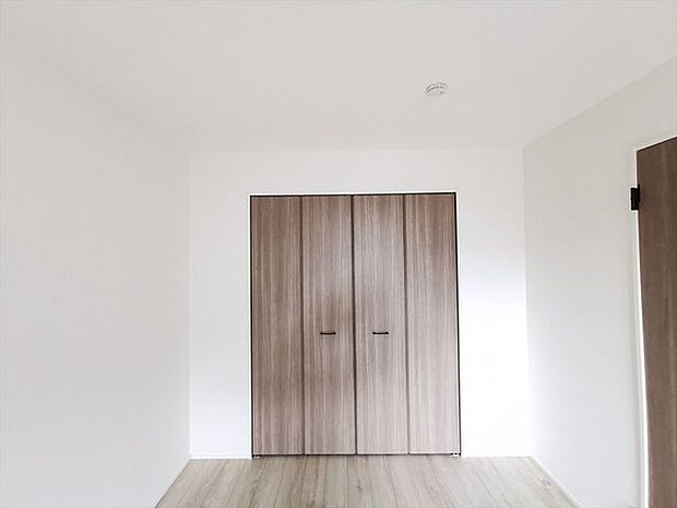 2階洋室　7.5帖収納