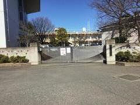 狭山市立西中学校 徒歩4分。 290m