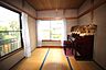 室内：心も落ち着く畳のお部屋です。