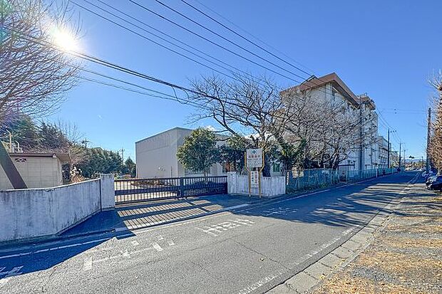 川越市立霞ケ関東小学校 徒歩6分。 430m