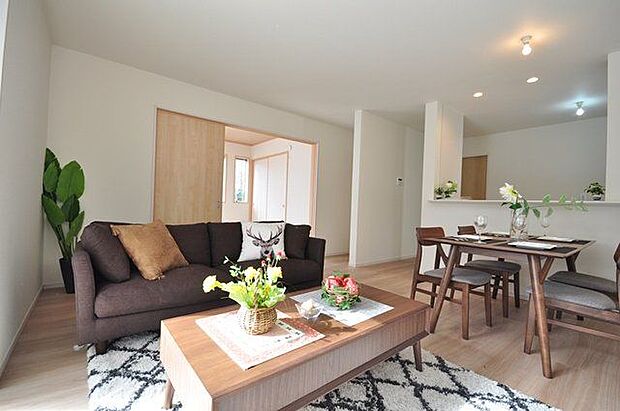 同仕様　リビング（施工例）