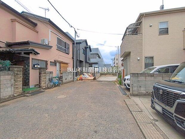 前面道路を含む現地写真
