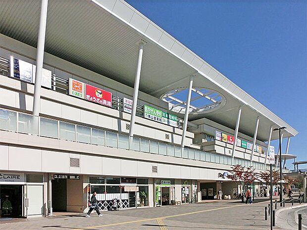 スカイテラス 徒歩12分。 960m