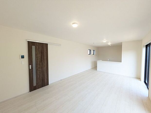 家族団らんの時間も増えそうなくつろぎのLDK18帖