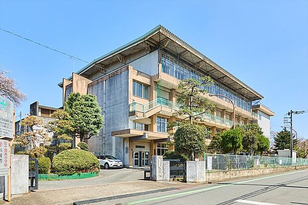 川越市立霞ケ関南小学校 徒歩2分。 150m