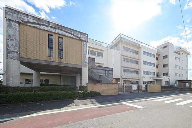 川越市立今成小学校 徒歩16分。 1250m