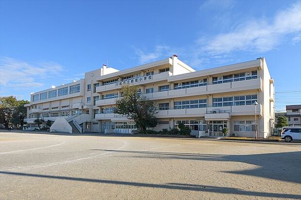 川越市立新宿小学校 徒歩7分。 560m