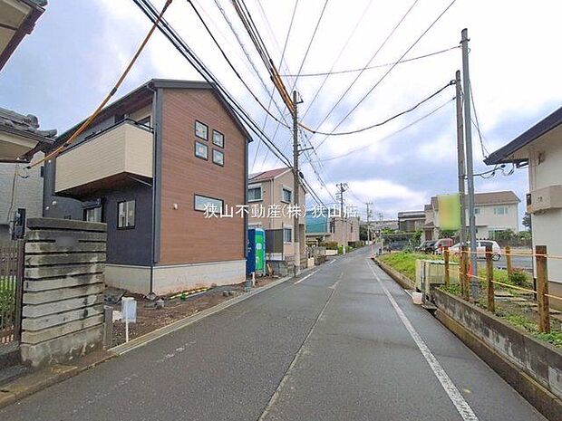 前面道路を含む現地写真