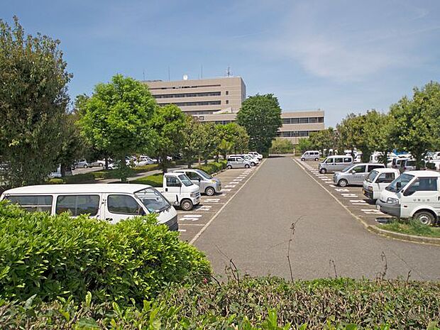 狭山市役所 徒歩18分。 1420m