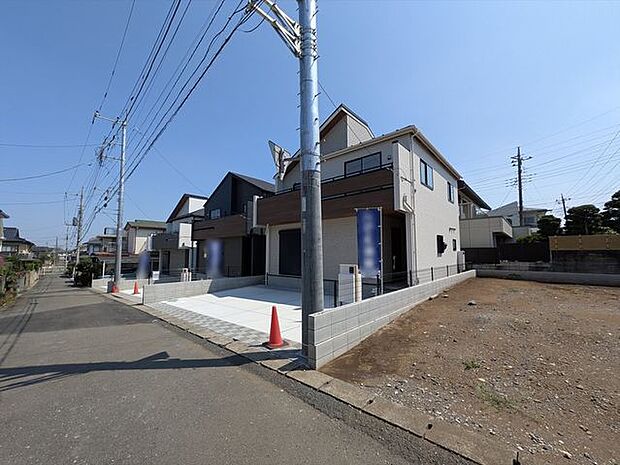 前面道路を含む現地写真