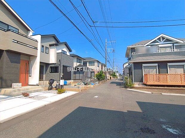 前面道路を含む現地写真