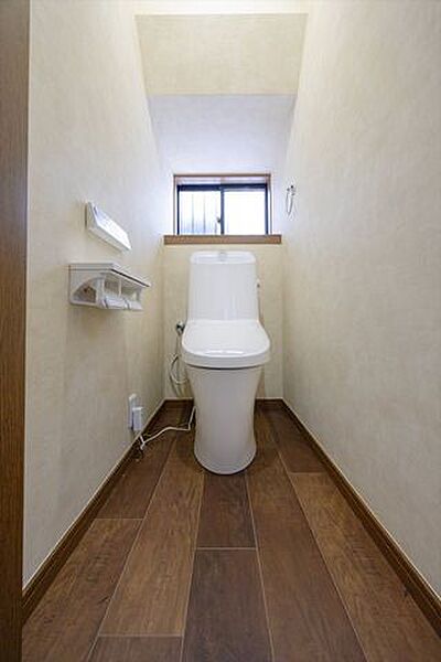 トイレを拡大表示