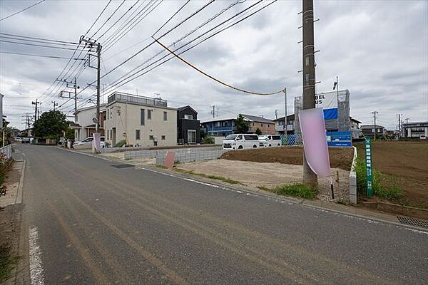 敷地全体の広がりを感じられる土地