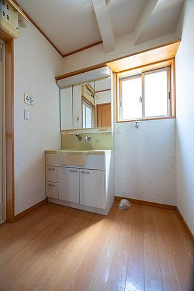 清潔感のある洗面スペース