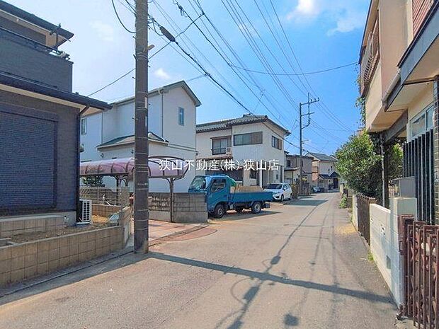 前面道路を含む現地写真