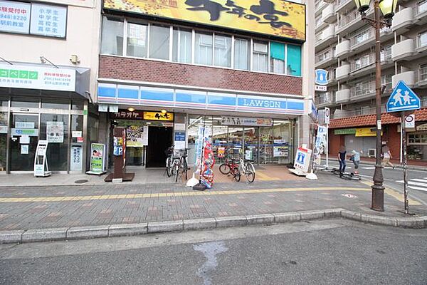 ローソン新狭山駅北口店 徒歩2分。 100m