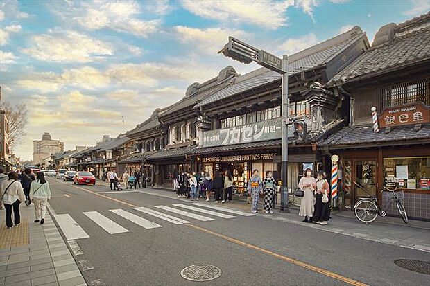 小江戸川越一番街商店街 蔵造りの町並み 徒歩16分。 1240m