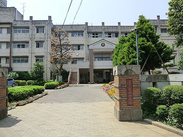 川越市立城南中学校 徒歩3分。 240m