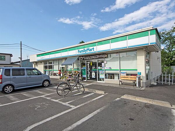 ファミリーマート狭山富士見通り店 徒歩4分。 280m