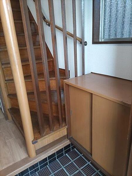 玄関収納あり