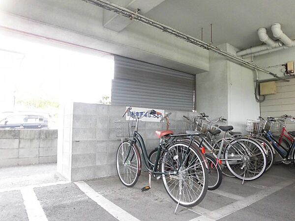 画像18:バイク・自転車置き場