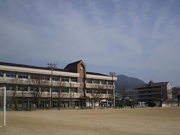 画像26:川内中学校 80m