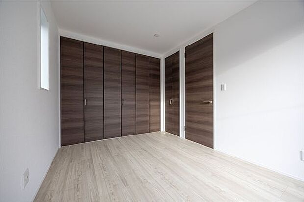 2F 洋室6帖 収納あり