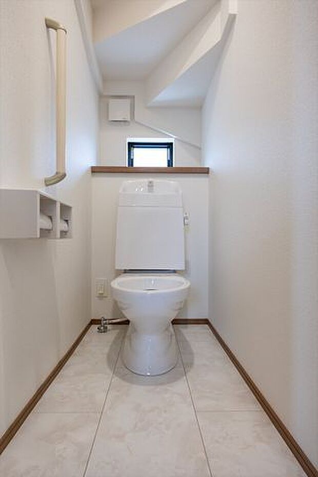 トイレ/温水洗浄暖房便座