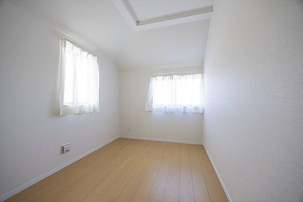 2F　洋室4.5帖